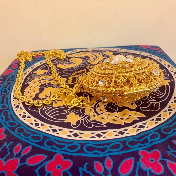 PIERRE BALMAIN VINTAGE gold metal evening bag - Picture 4 of 5